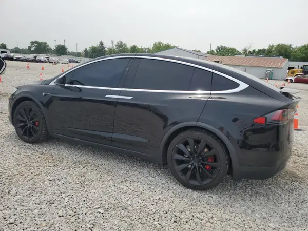 5YJXCBE41HF052862 2017 TESLA MODEL X - Image 2