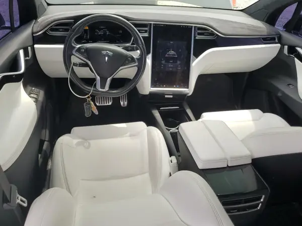 5YJXCBE41HF052862 2017 TESLA MODEL X - Image 8