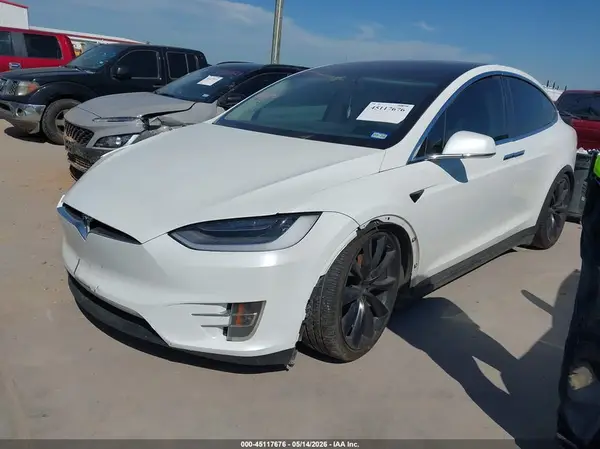 5YJXCBE41JF081204 2018 TESLA MODEL X - Image 2