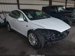 5YJXCBE41JF117134 2018 TESLA MODEL X