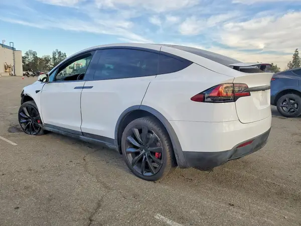 5YJXCBE41JF120860 2018 TESLA MODEL X - Image 2