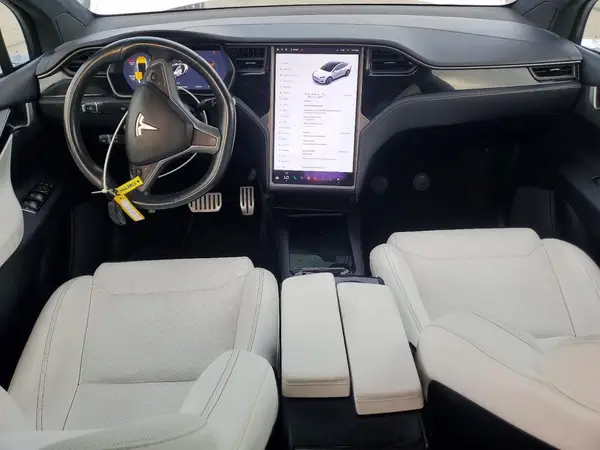 5YJXCBE41JF120860 2018 TESLA MODEL X - Image 8