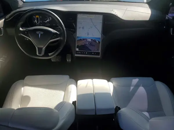 5YJXCBE41JF133415 2018 TESLA MODEL X - Image 8