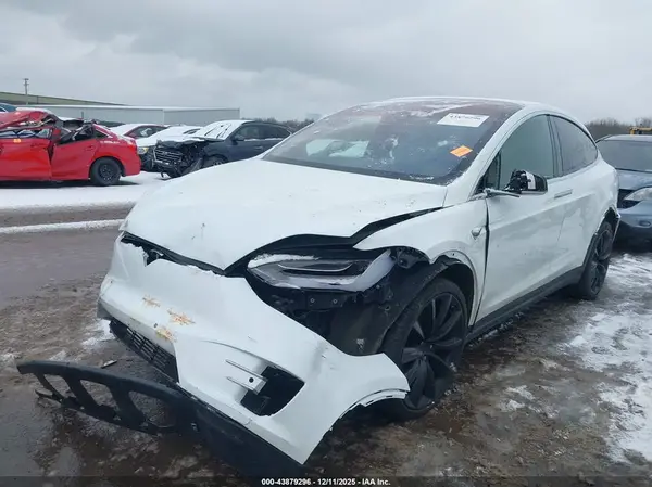 5YJXCBE41LF242119 2020 TESLA MODEL X - Image 2