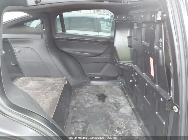 5YJXCBE42GF000185 2016 TESLA MODEL X - Image 8