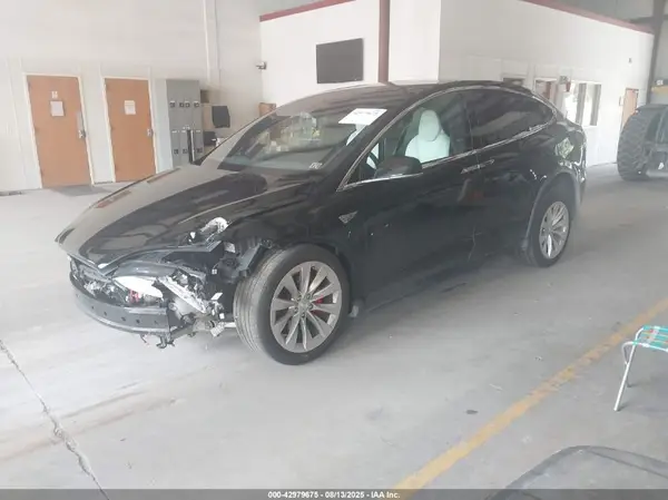5YJXCBE42GF005144 2016 TESLA MODEL X - Image 2