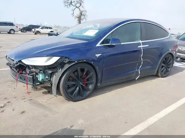 5YJXCBE42GF021098 2016 TESLA MODEL X - Image 2