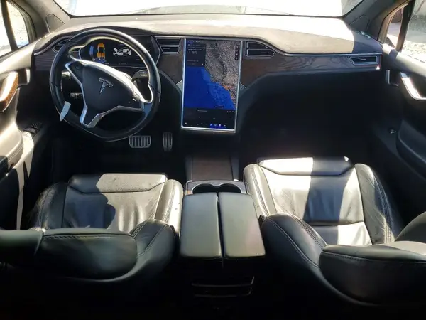 5YJXCBE42HF051865 2017 TESLA MODEL X - Image 8