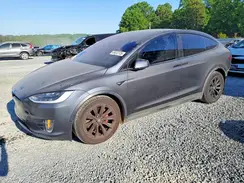 5YJXCBE42JF137392 2018 TESLA MODEL X