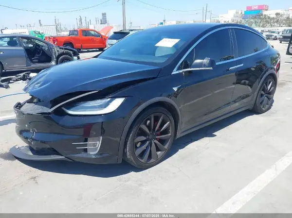 5YJXCBE42KF155425 2019 TESLA MODEL X - Image 2
