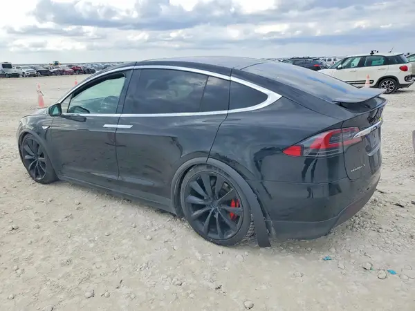 5YJXCBE43GF003094 2016 TESLA MODEL X - Image 2