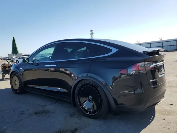 5YJXCBE43GF004455 2016 TESLA MODEL X - Image 2