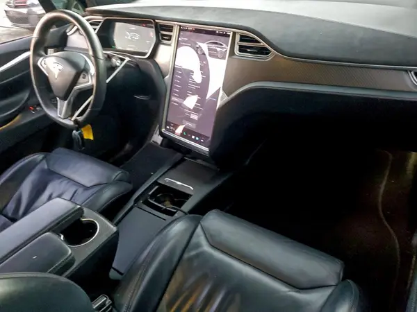 5YJXCBE43HF048473 2017 TESLA MODEL X - Image 8