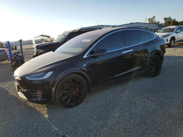 5YJXCBE43HF048909 2017 TESLA MODEL X - Image 1