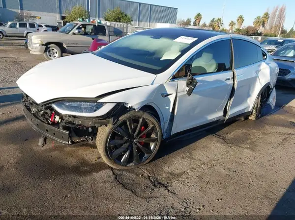 5YJXCBE43HF079173 2017 TESLA MODEL X - Image 2