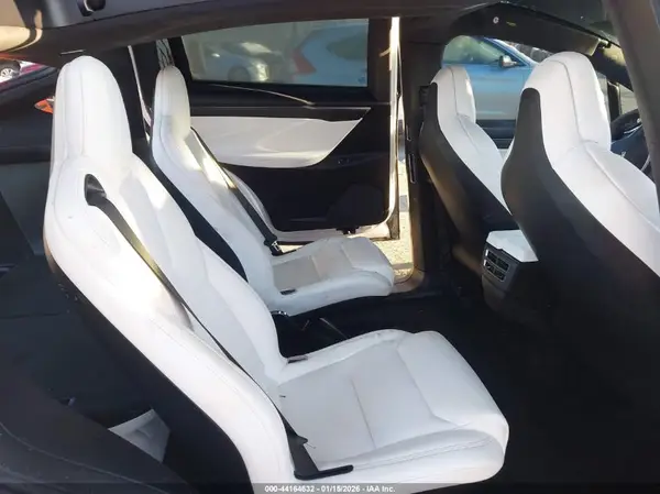 5YJXCBE43HF079173 2017 TESLA MODEL X - Image 8