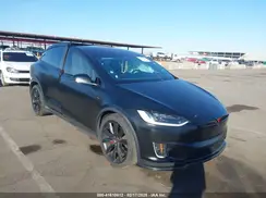 5YJXCBE43JF117149 2018 TESLA MODEL X