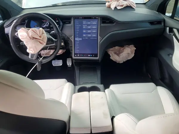 5YJXCBE43JF127275 2018 TESLA MODEL X - Image 8