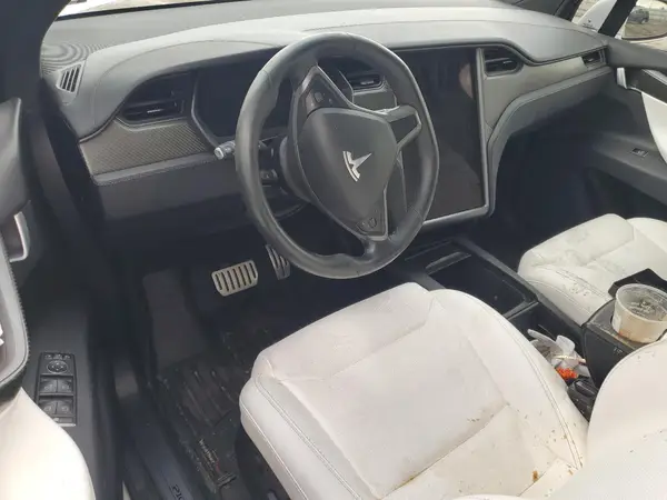 5YJXCBE43KF144899 2019 TESLA MODEL X - Image 8