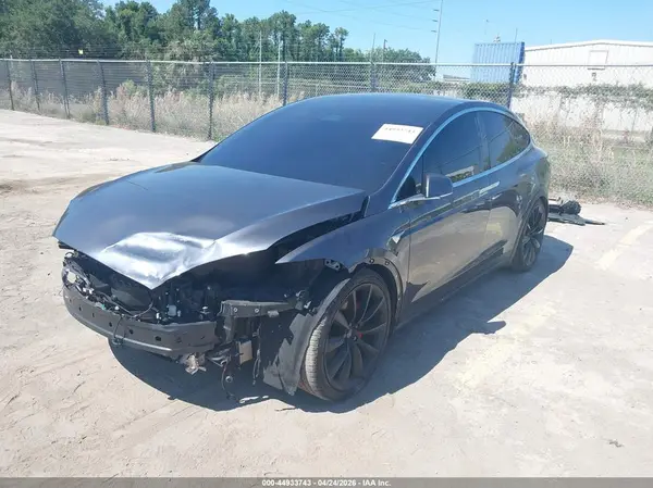 5YJXCBE43LF300196 2020 TESLA MODEL X - Image 2