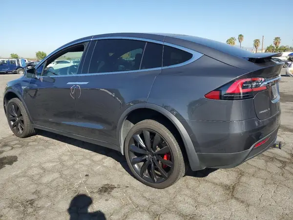 5YJXCBE44GF001421 2016 TESLA MODEL X - Image 2
