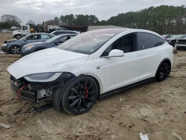 5YJXCBE44GF008188 2016 TESLA MODEL X - Image 1