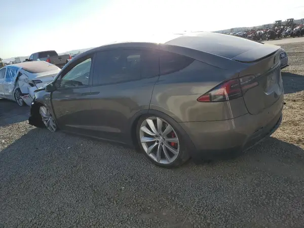 5YJXCBE44GF020907 2016 TESLA MODEL X - Image 2