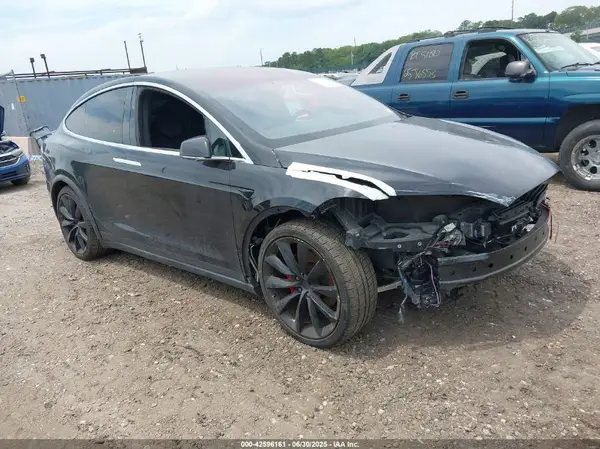 5YJXCBE44GF024245 2016 TESLA MODEL X - Image 1