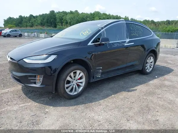 5YJXCBE44GF028277 2016 TESLA MODEL X - Image 2