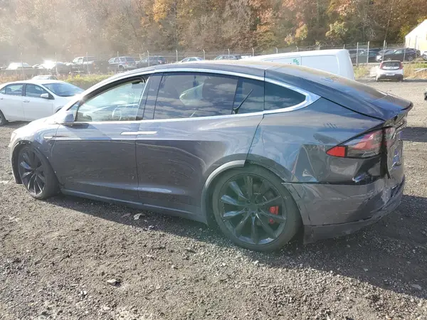 5YJXCBE44GFS00890 2016 TESLA MODEL X - Image 2