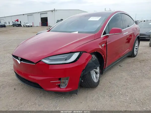 5YJXCBE44HF053679 2017 TESLA MODEL X - Image 2