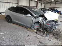 5YJXCBE44JF103857 2018 TESLA MODEL X