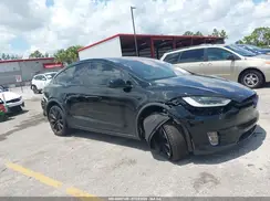 5YJXCBE44JF106662 2018 TESLA MODEL X