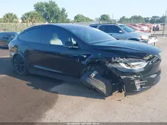 5YJXCBE44JF138091 2018 TESLA MODEL X