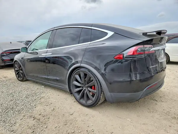 5YJXCBE44JF142920 2018 TESLA MODEL X - Image 2