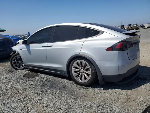 5YJXCBE45GF000259 2016 TESLA MODEL X - Image 2