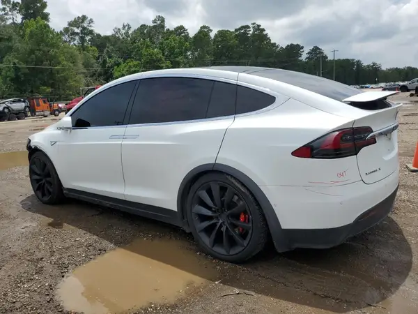 5YJXCBE45GF003078 2016 TESLA MODEL X - Image 2