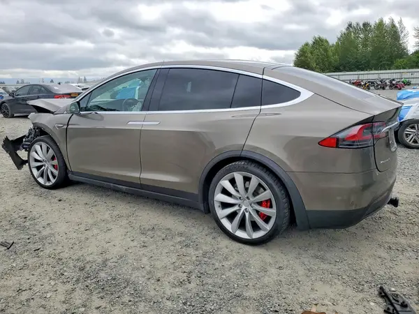 5YJXCBE45GF005753 2016 TESLA MODEL X - Image 2