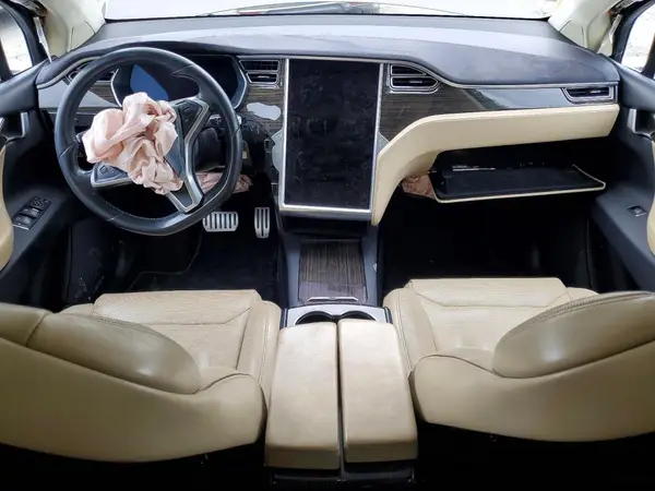 5YJXCBE45GF005753 2016 TESLA MODEL X - Image 8