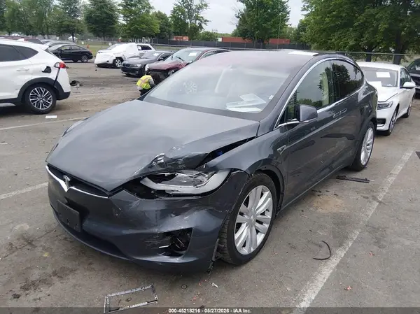 5YJXCBE45GF006563 2016 TESLA MODEL X - Image 2