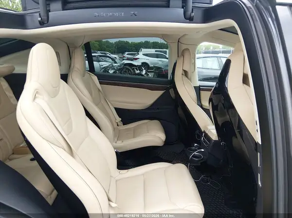 5YJXCBE45GF006563 2016 TESLA MODEL X - Image 8