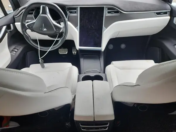 5YJXCBE45GFS00266 2016 TESLA MODEL X - Image 8