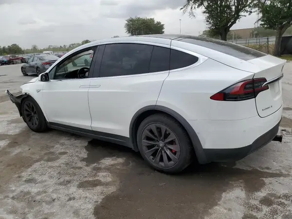 5YJXCBE45GFS00610 2016 TESLA MODEL X - Image 2