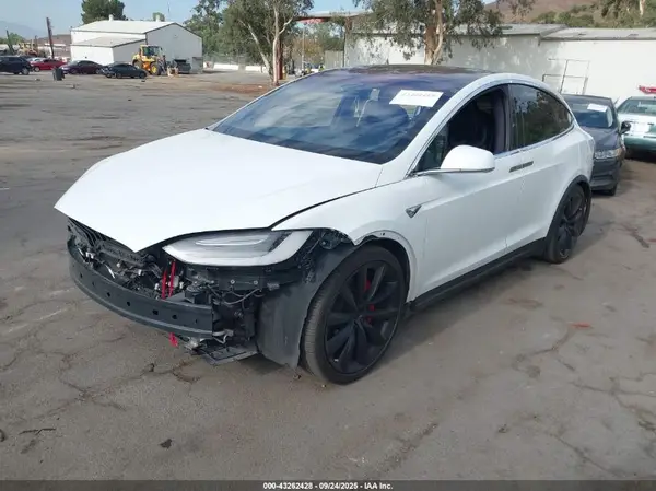 5YJXCBE45LF238008 2020 TESLA MODEL X - Image 2