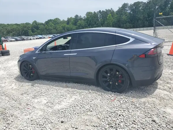 5YJXCBE46GF003784 2016 TESLA MODEL X - Image 2