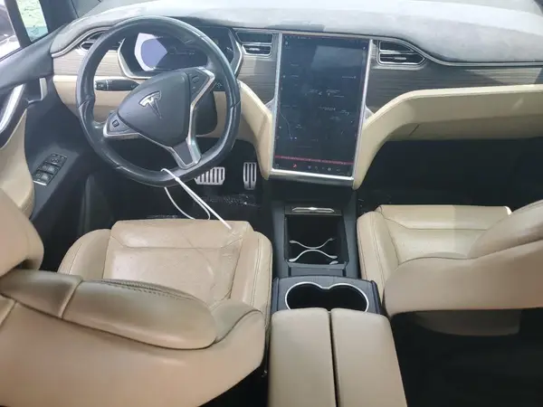5YJXCBE46GF003784 2016 TESLA MODEL X - Image 8
