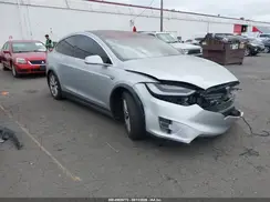 5YJXCBE46GF005096 2016 TESLA MODEL X