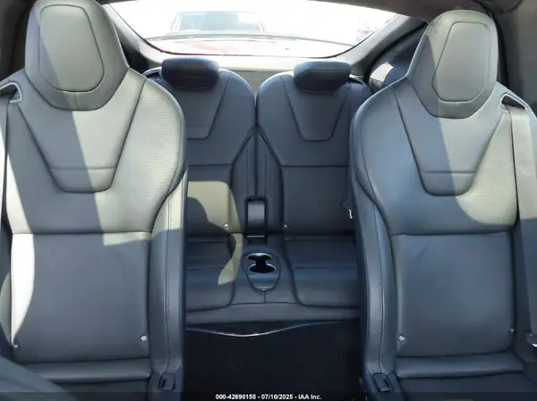 5YJXCBE46HF039637 2017 TESLA MODEL X - Image 8