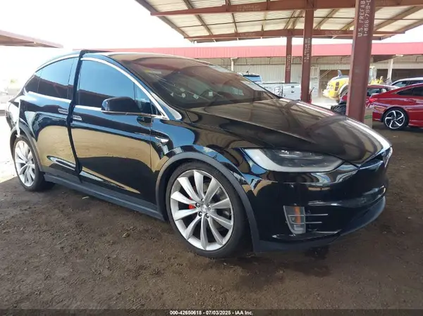 5YJXCBE46HF051870 2017 TESLA MODEL X - Image 1