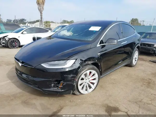 5YJXCBE46JF126024 2018 TESLA MODEL X - Image 2